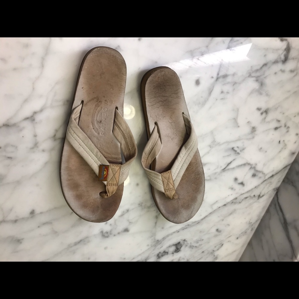 Rainbow sandals size 8